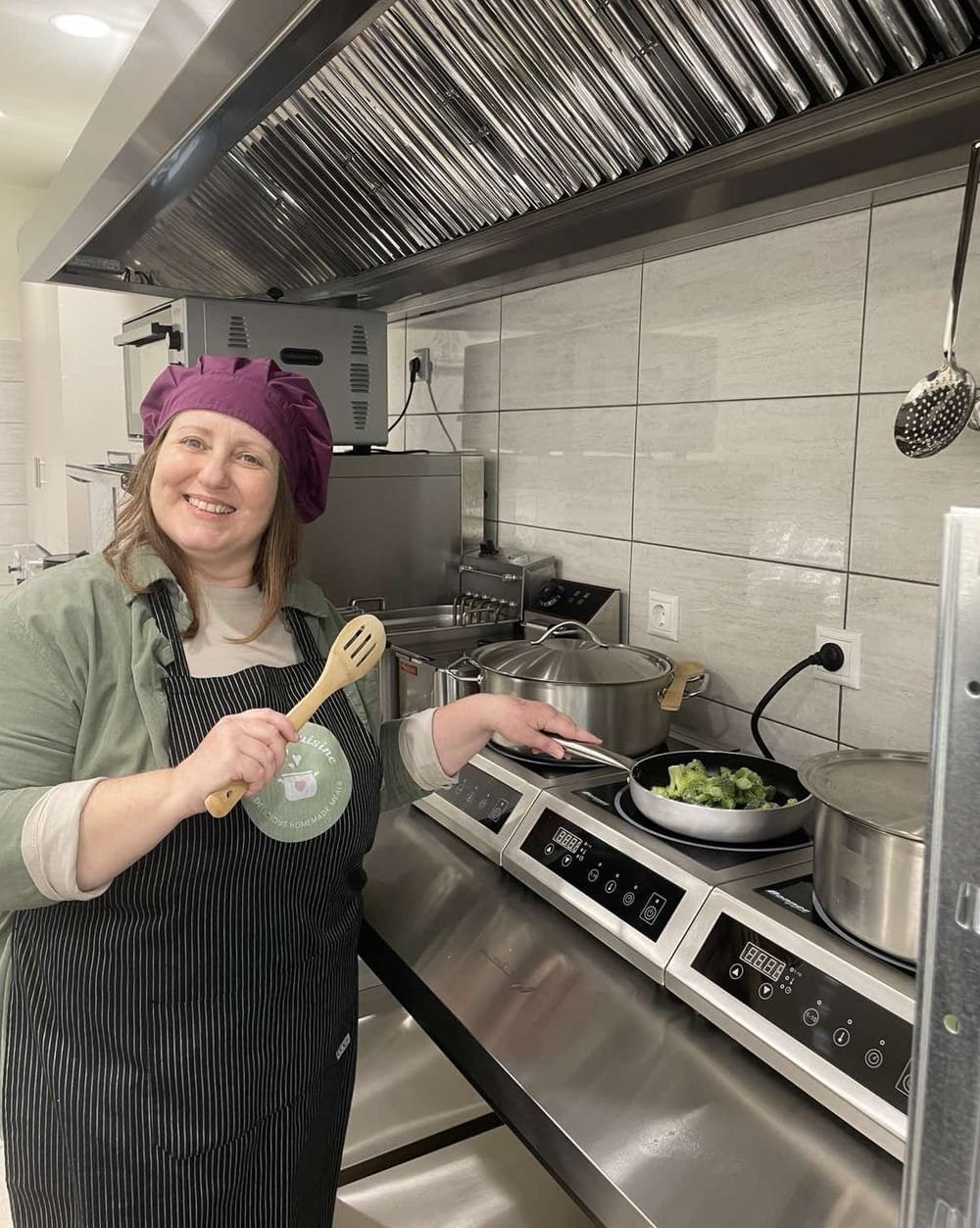 Η Κατερίνα στην κουζίνα του Katerina's Cuisine